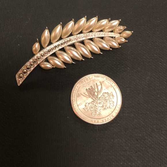 Fern Brooch - Picture 2 of 4